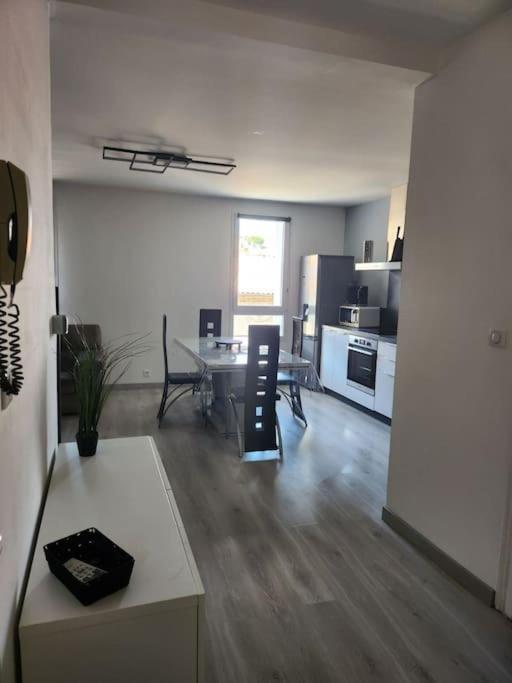 Clermont-lʼHérault Appartement Sandonato מראה חיצוני תמונה